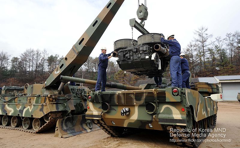 K2 Black Panther and K9 Thunder howitzer delivered from Korea in Poland :  r/tanks