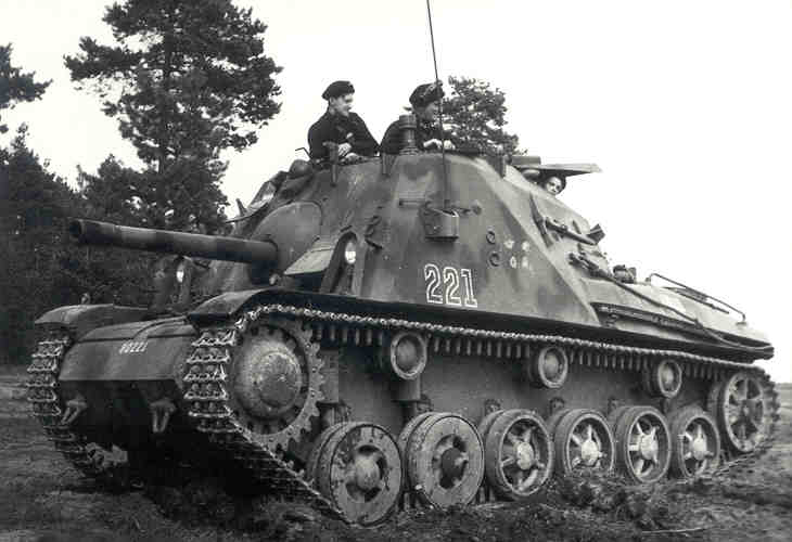 Pansarvärnskanonvagn m/43 tank hunter