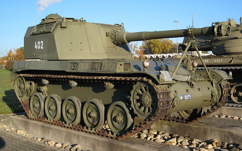 Panzerhaubitze AMX 13 SPG (4 built and tested) based on the AMX-13.