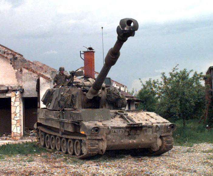 Panzerhaubitze_M109_A3_Bosnia