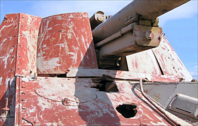 This 88mm tank killing gun was mounted on the specially designed Geschützwagen III/IV tank chassis.