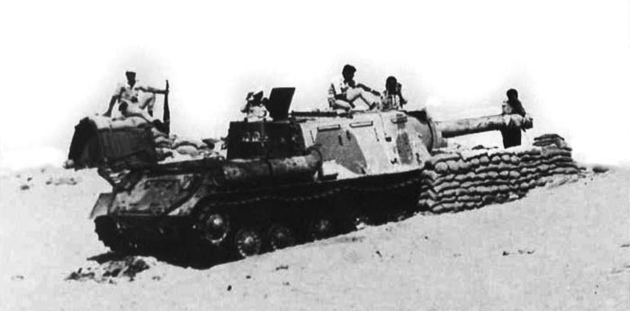 An Egyptian ISU-152 during the 1973 war, it is being used as self-propelled artillery, and has been given a desert camouflage.