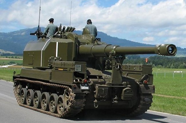 Swiss Army Panzerartilleriekanone 68 (15.5 cm Art Pz Kanone 68) 