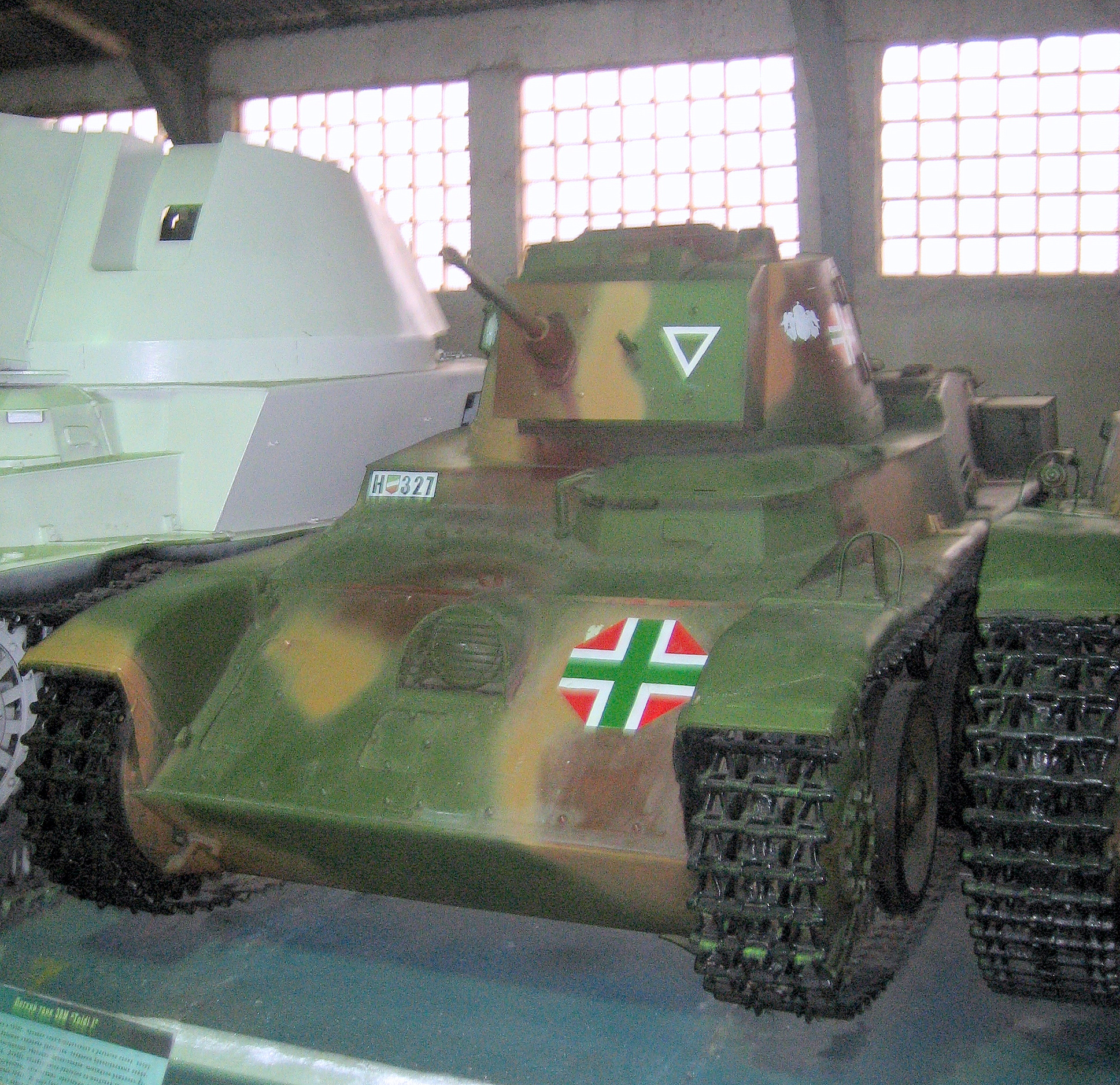 Hungarian Toldi Tank