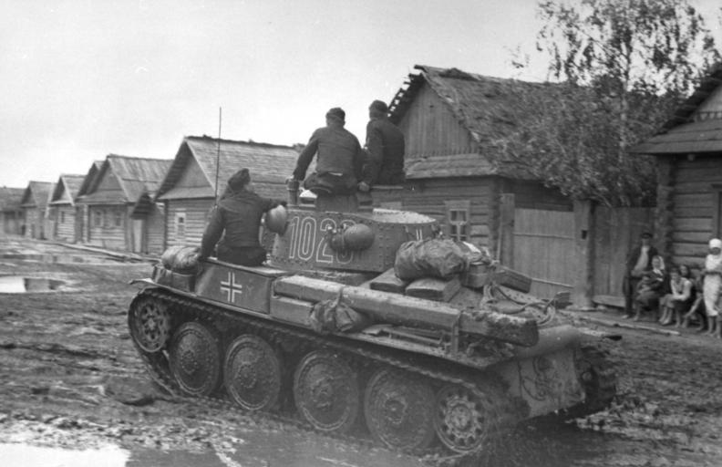 A Panzer 38(t) in June 1941, during the early days of Operation Barbarossa.