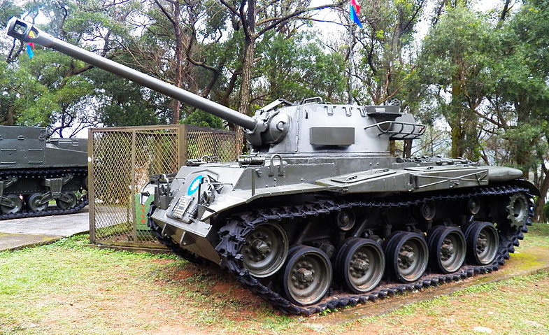 ROKA-Type_64_Display_at_Tanks_Park_Armor_School
