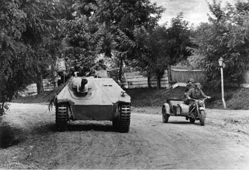 Bundesarchiv_Ungarn_Jagdpanzer_Hetzer