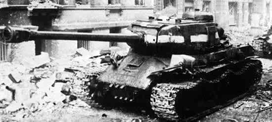 IS-2, Berlin, 1945
